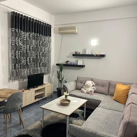 Apartment Near The Centre Of Тирана Екстер'єр фото