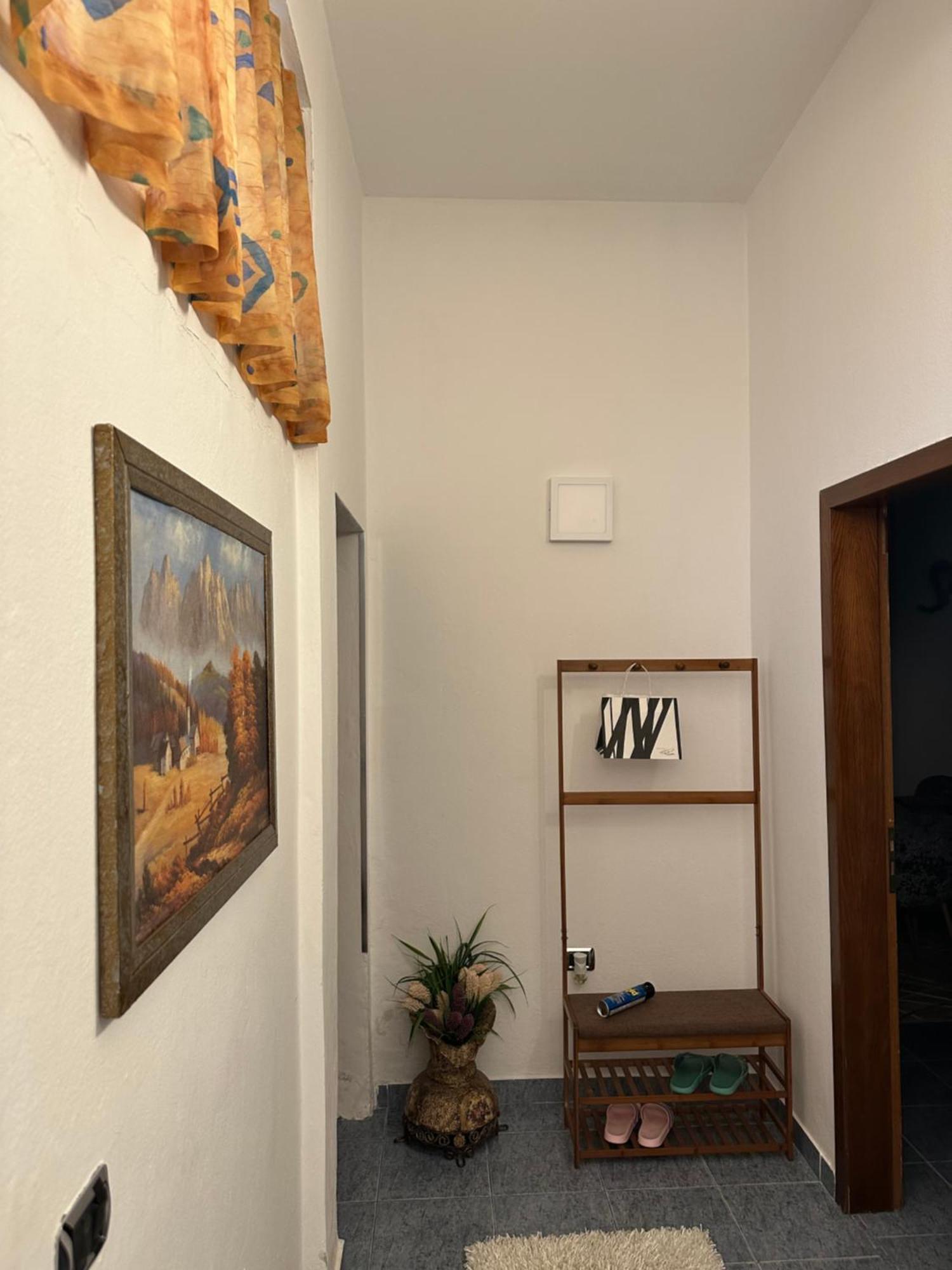 Apartment Near The Centre Of Тирана Екстер'єр фото