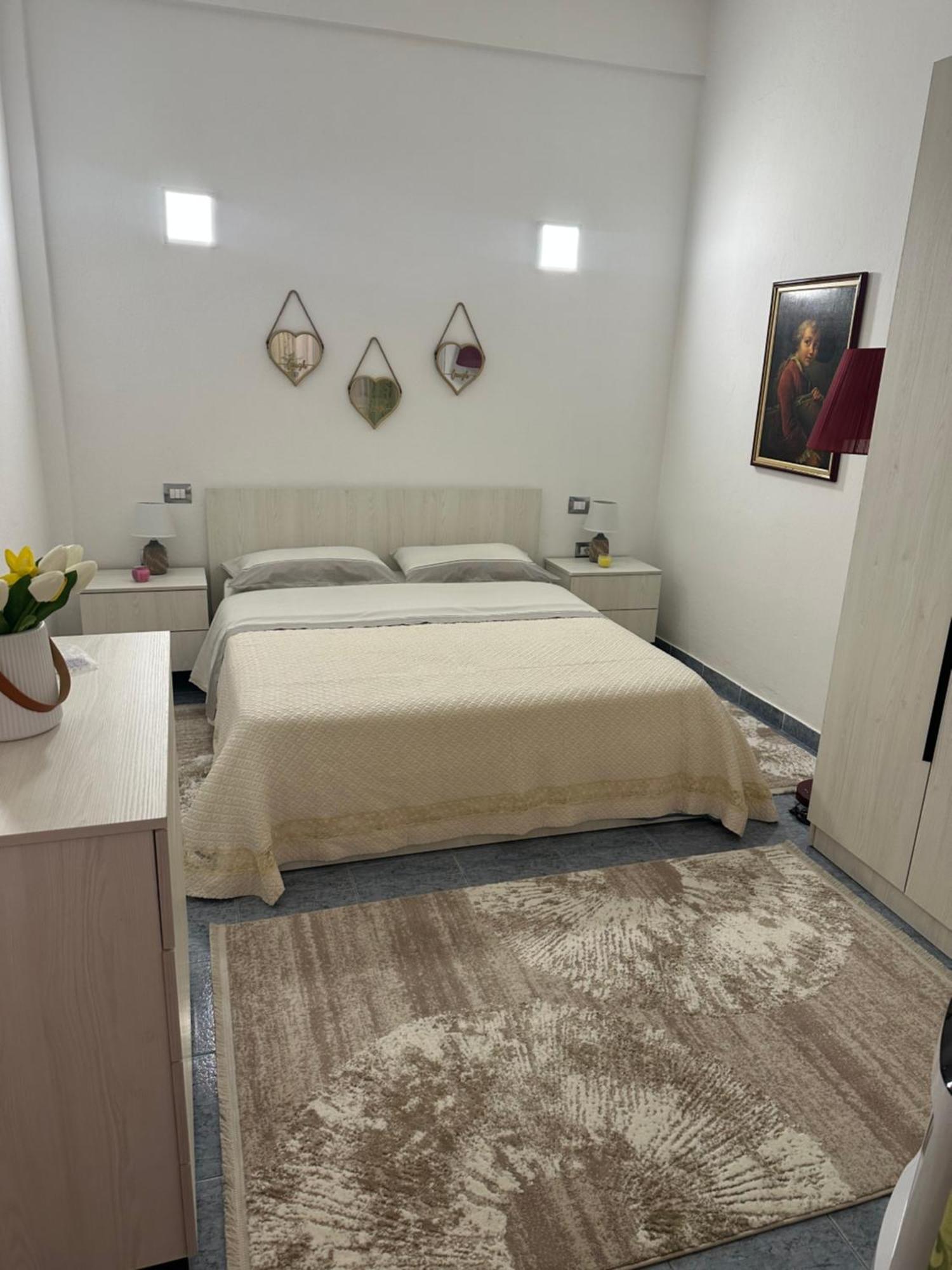Apartment Near The Centre Of Тирана Екстер'єр фото